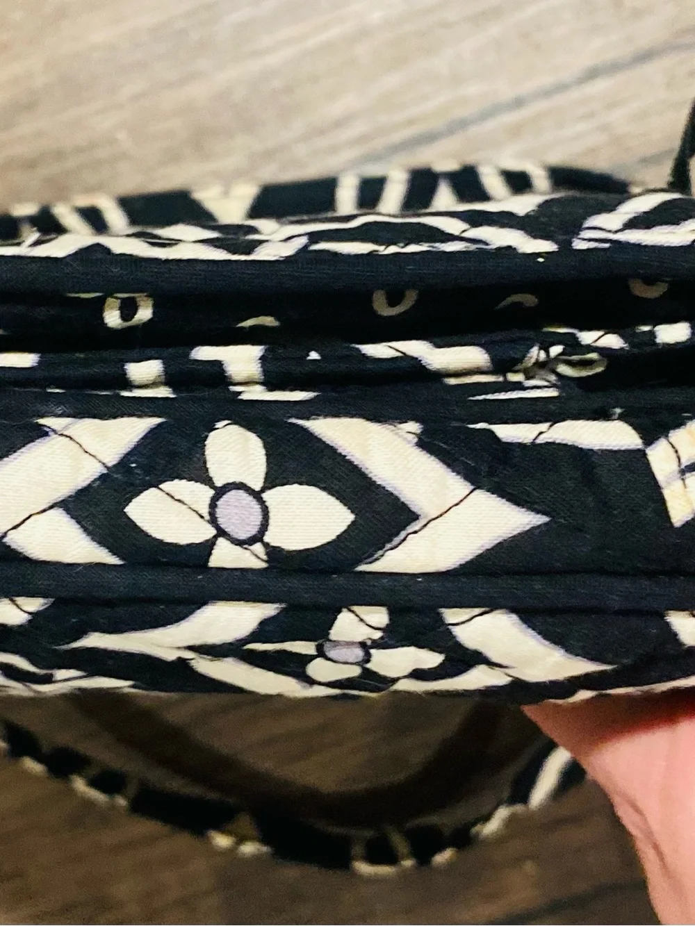 Vera Bradley Concerto Mini Hipster Quilted Crossbody Phone Bag New without Tags